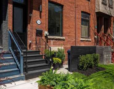 210 First Ave South Riverdale, Toronto 3 beds 3 baths 0 garage $1.28M
